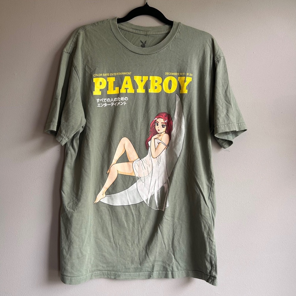 Playboy x Color Bars Anime Girl Moon Graphic T-Shirt Olive Green Mens Large L‎